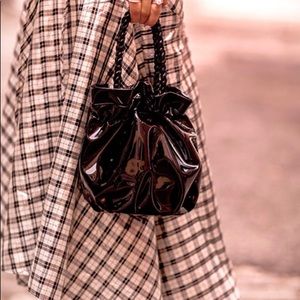 Staud Bags - STAUD GRACE PATENT LEATHER HANDBAG Staud Bags - STAUD GRACE PATENT LEATHER HANDBAG